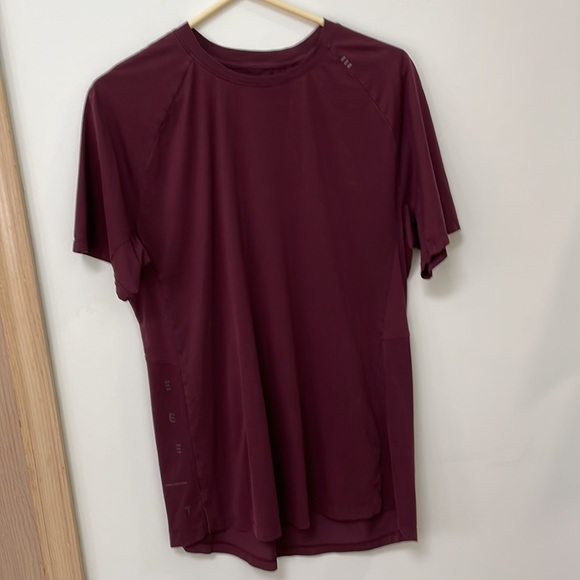 Lululemon No Time Like the Present Red Tee - Picture 5 of 9